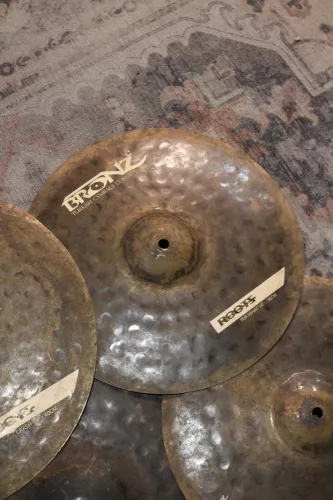 Kit de pratos de bateria Bronz Roots