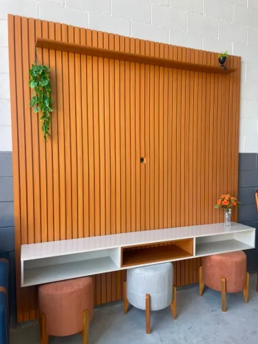 PAINEL COM RACK SUSPENSO 2,20 (NOVO)