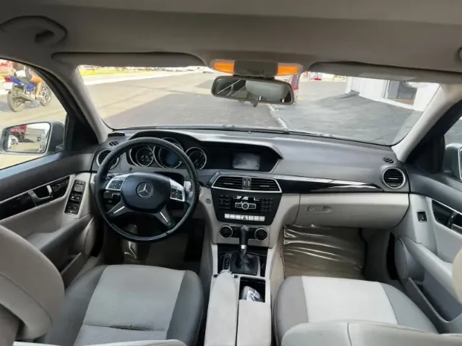 Mercedes-Benz C-180 CGI Sport 1.6 TB 16V 156cv Aut. 2013