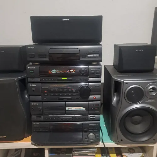Aparelho de som sony LBT N555 com as cxs do aiwa f9 e as sonrund