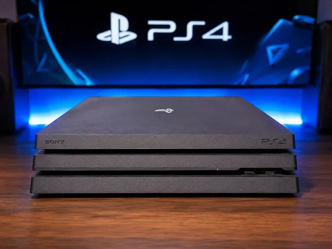 PS4 PRO 1TB - USADO+ Final Fantasy XV (Mídia Física)