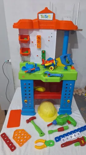 Brinquedo bancada de mecânico grande Tateti 
