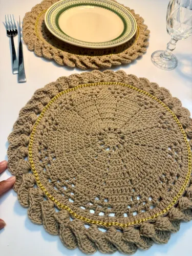 Sousplat em crochê alto padrão