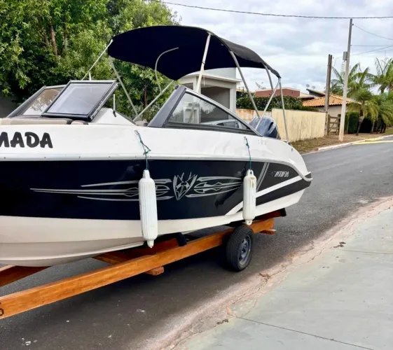 Vendo Lancha Ventura Crossover 195