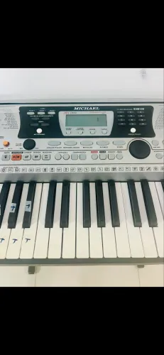Vendo teclado Michael