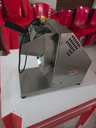 Ralador Industrial Becker REC-150