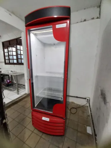 Expositor de Bebidas Metal Frio - 500 litros - Muito Novo!