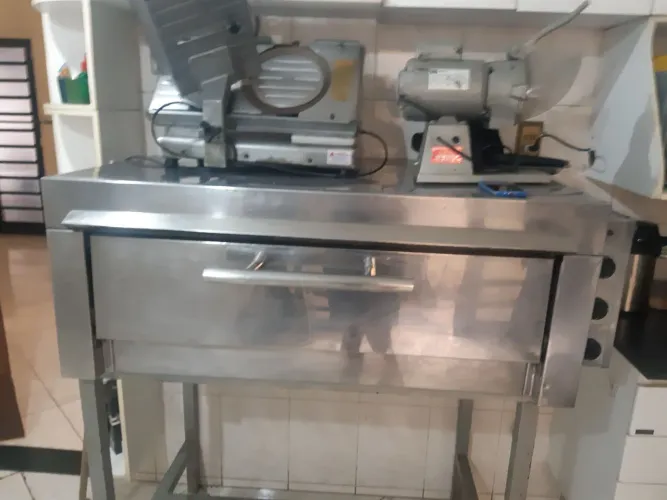 Falador de queijo industrial