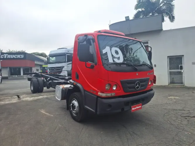 Mercedes Benz Accelo 1016 4x2 19/19 chassi