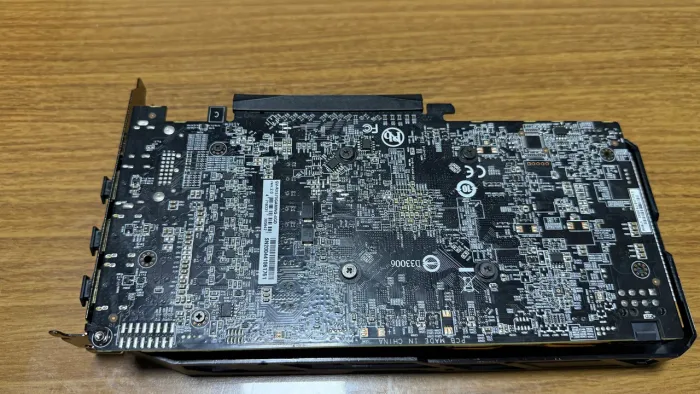 Placa de Vídeo RX 570 Gaming Gigabyte AMD Radeon, 4GB, GDDR5, REV 2.0 - GV-RX570GAMING-4GD