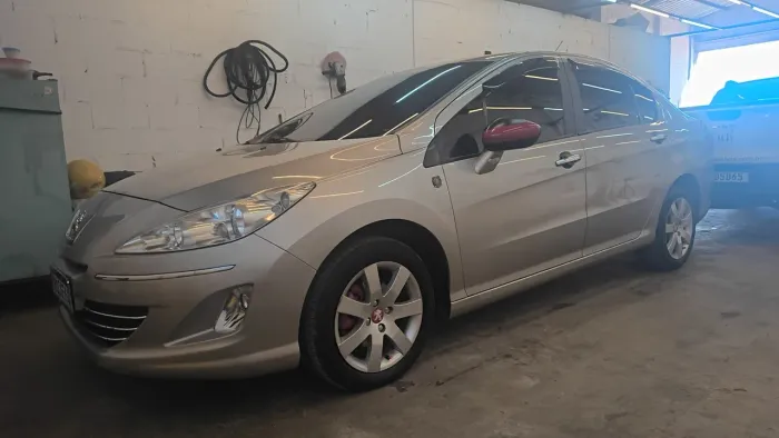 Peugeot 408 Sedan Allure 2.0 Flex 16V 4P Aut. 2012