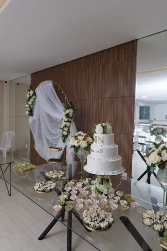 Itens de decoração para festas ou montar pegue e monte