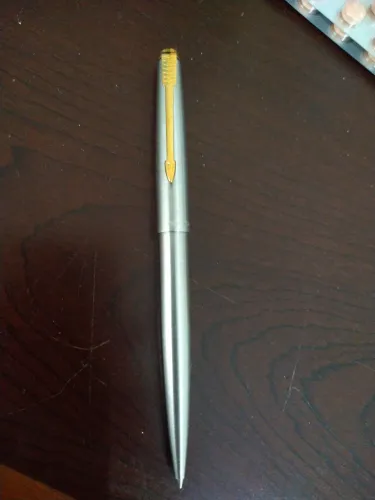Caneta Esferográfica Parker Classic Aço Inoxidável GT ( SEM TINTA )