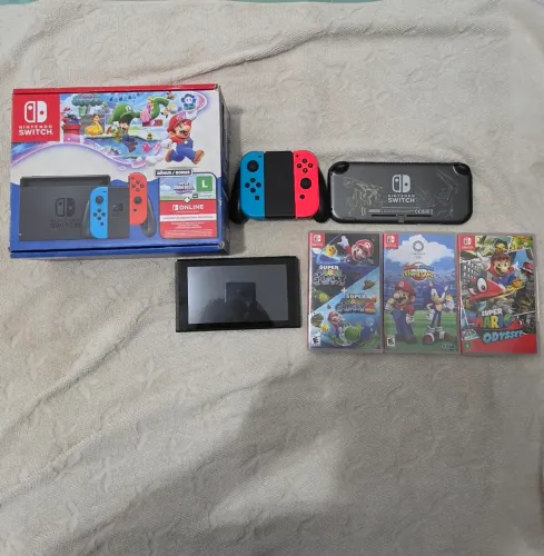Nintendo switch com 3 jogos +Nintendo lite de skin Pokemon