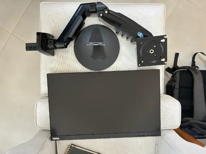 Monitor Lenovo 21,5 Polegadas + Braço Articulado