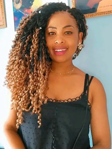 Cuidadora de pessoas e crianças em hospital