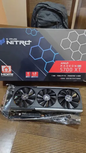 (DEFEITO) Placa de Vídeo Sapphire RX 5700 XT Nitro+ 8GB