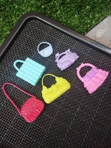 Lote com 6 bolsas para Barbie 
