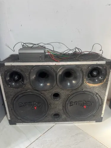 Vendo caixa de som automotivo!!!!!!