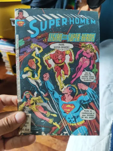 hq super homem editora ebal número 46 e 71