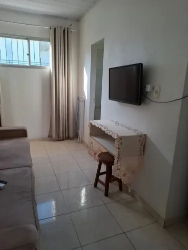 Casa com 2 quartos na colônia santo Antônio