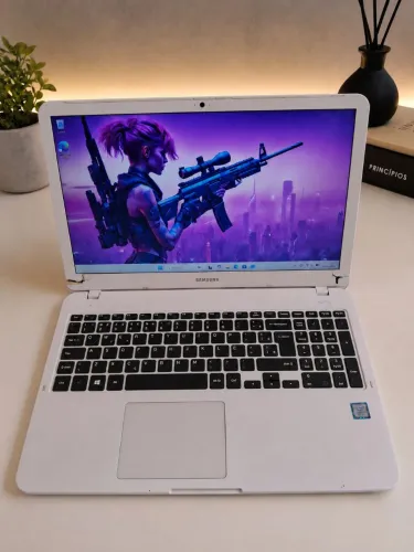 Notebook Gamer i5-8ª NVIDIA 2GB 8GB RAM SSD 480GB Bateria Excelente