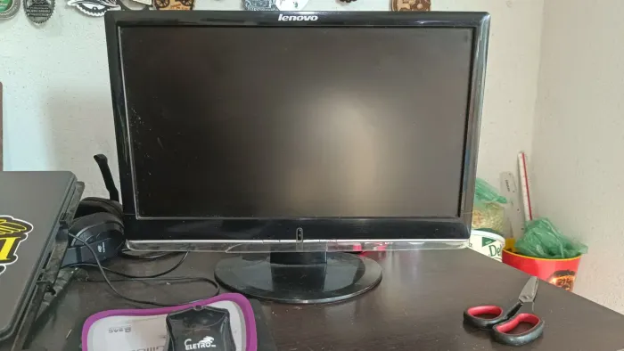 Vendo monitor Lenovo VGA
