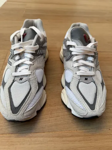 Tênis New Balance 9060 - Novo - Tamanho BR 35/36 (US 5.5)