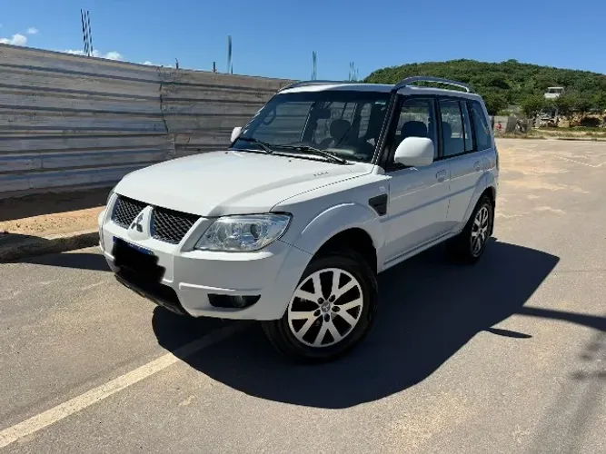 Mitsubishi Pajero TR4 2.0 Flex 16V 4X2 Aut. 2013
