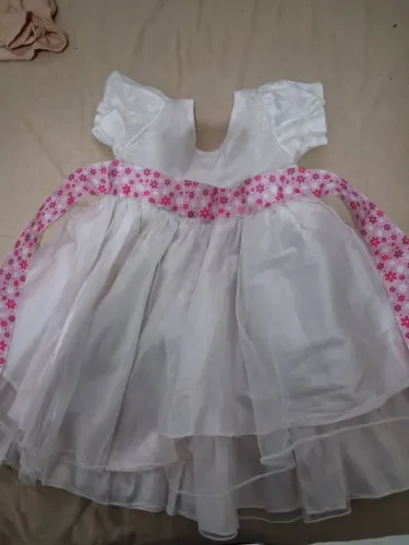 Vestido infantil veste 1 ano.