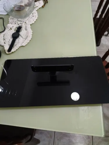Pedestal TV 