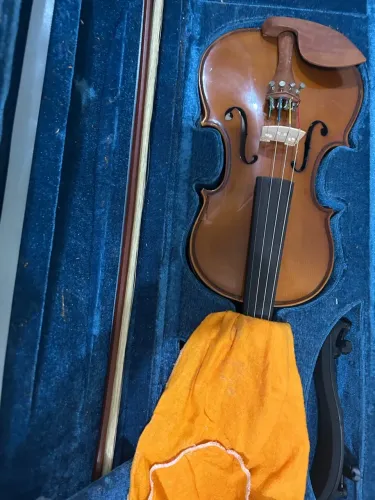 Vendo violino 3/4 Eagle