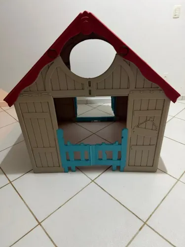 Casinha Infantil Keter WonderFold Dobrável