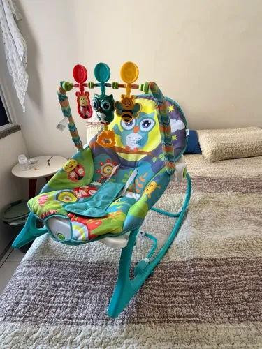 Cadeirinha de descanso musical
