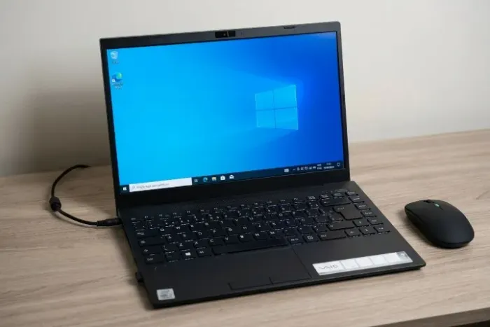 Notebook Vaio 14 FHD i5 10a Geracao 8GB RAM SSD 480GB Win10. Bom Estado, Rapido e Leve