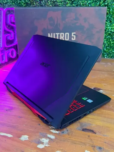 Acer Nitro 5 i5 10300 - GTX 1650 - 144Hz 17"