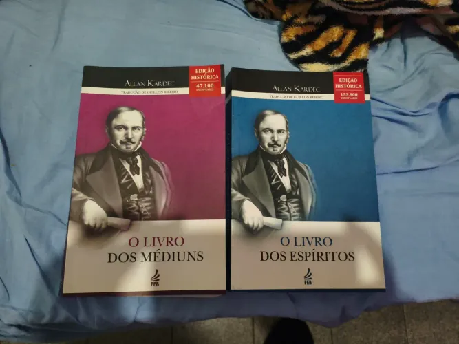 Livros de Alan Kardec livros dos médiuns e dos espíritos