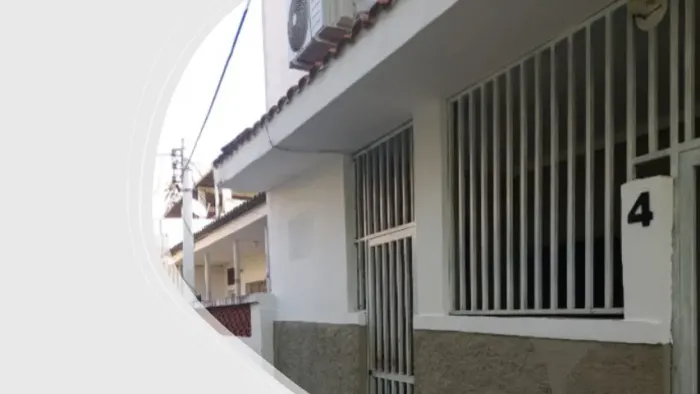 Excelente casa de 02 quartos perto do Shopping da Pedreira em Nova Iguaçu.
