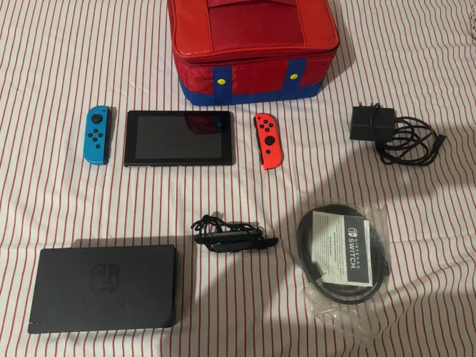 Nintendo switch 1 Semi-Novo Funcionando muito bem