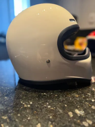 Capacete customizado -Badit com selo Dot