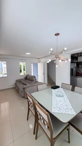 CONDOMINIO BOB KENEDY, LINDA CASA NO ARAÇAGI, PX COND. ALPHAVILE, REFORMADA E PROJETADA