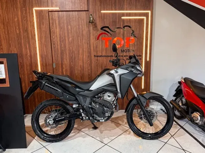 Honda XRE 300 Sahara 2025 | Manual + Chave Reserva | Excelente Custo-Benefício.