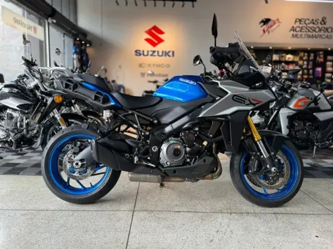 SUZUKI GSX-S1000GX 2026 COM 2.800 KM UNICO DONO DISPONIVEL!
