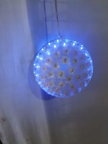 Bola com 150 leds