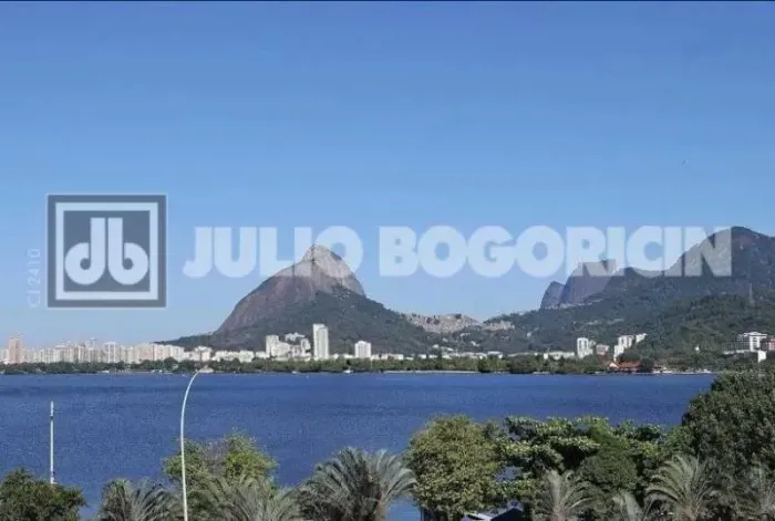 Apartamento : / Residencial / Lagoa