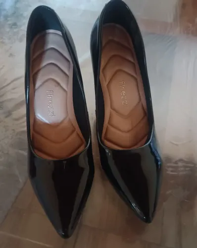 Scarpin verniz