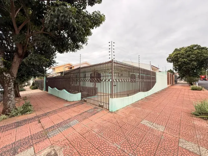 Casa para alugar em Maringá, Jardim Imperial, com 3 quartos, com 112.52 m²