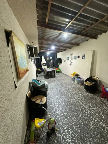 VENDE-SE CASA VILA BOA ESPERANÇA