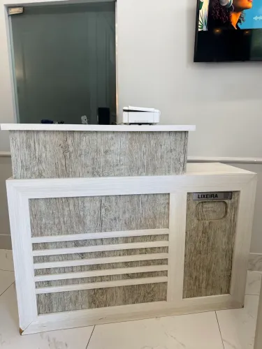 Balcão para recepção + Gaveteiro