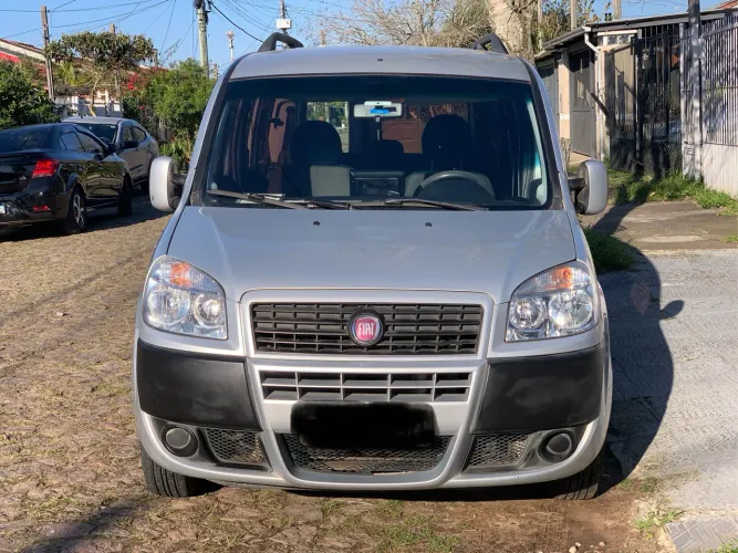 Fiat Doblo Essence 1.8 Flex 16V 5P 2014